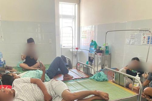 39 người nhập viện sau khi ăn bánh mì, nghi ngộ độc thực phẩm