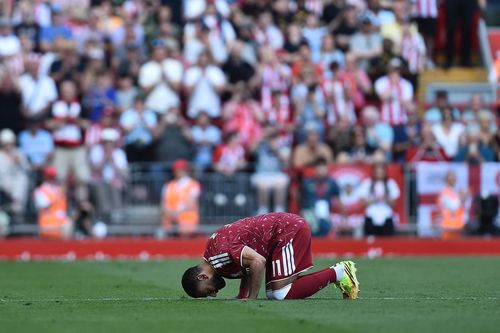 Cách Salah tạm biệt CĐV Liverpool