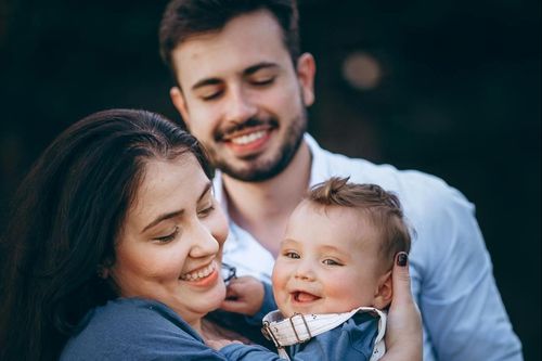 Vì sao 'Sinh con rồi mới sinh cha'?