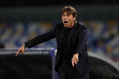 Conte phản pháo chủ tịch Napoli