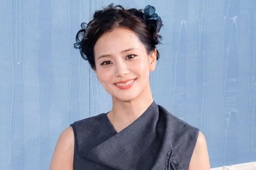 Chiến lược 'mặc xấu' của Jisoo
