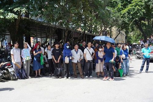 Khi cả gia đình cùng bước vào mùa thi
