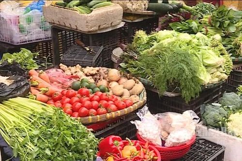 [Video] Hà Nội: Giá thực phẩm tăng nhẹ trong đợt nắng nóng diện rộng