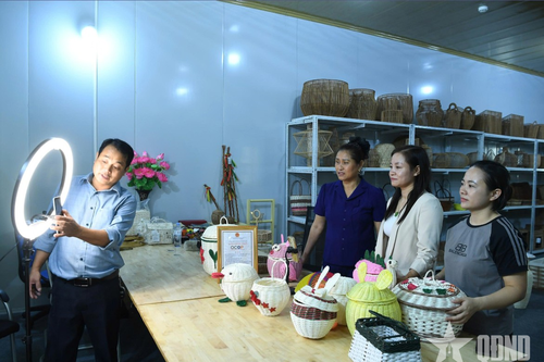 Chuyển đổi số lao động làng nghề