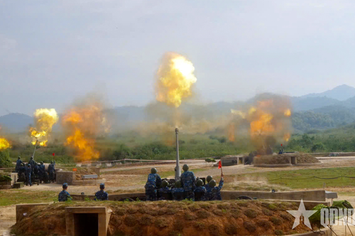 Trung đoàn 228 (Sư đoàn 365) huấn luyện chắc, thi đua thiết thực