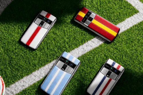 Độc đáo Vertu Agent Q bản World Cup Edition