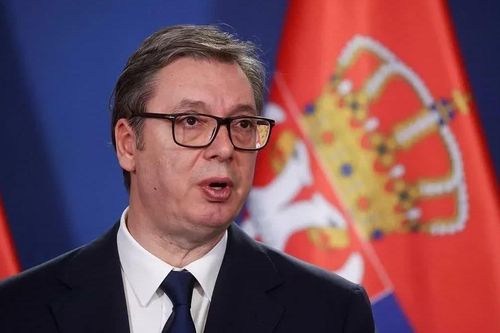 Tổng thống Serbia thăm Trung Quốc, tiết lộ khả năng sớm từ chức