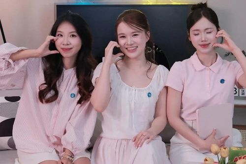 Góc tư vấn mùa thi: Cách nào để vượt qua áp lực đồng trang lứa?