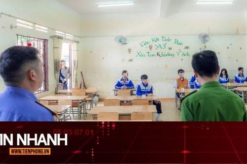 TIN NHANH: Khởi tố vụ án liên quan nam sinh lớp 8 tự tử nghi do bạo lực học đường