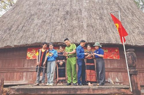 Gia Lai nâng chất lượng đội ngũ cán bộ, công chức người dân tộc thiểu số