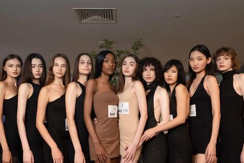 NTK chọn mẫu cho Vietnam International Fashion Week 2026: Khắt khe, độc bản