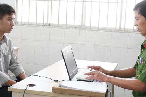 Khởi tố gã trai dùng clip nhạy cảm đe dọa, tống tiền 'tình cũ' bằng nick 'ảo' trên Facebook