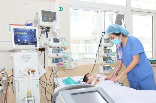 Bé trai 12 tuổi thoát chết sau đuối nước nhờ sơ cứu kịp thời và lời khuyên của bác sĩ