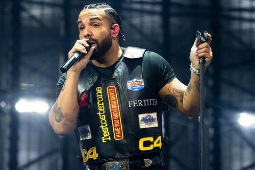 Drake vừa tạo nên kỳ tích mà ngay cả Michael Jackson cũng chưa từng có