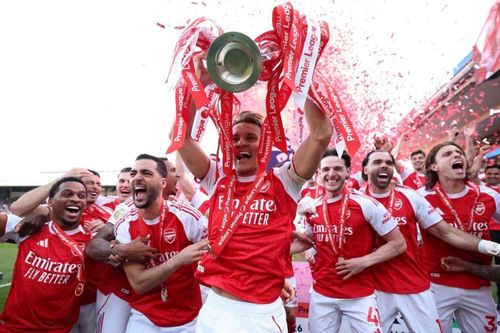 22 năm chờ đợi và cái kết ngọt ngào của Arsenal