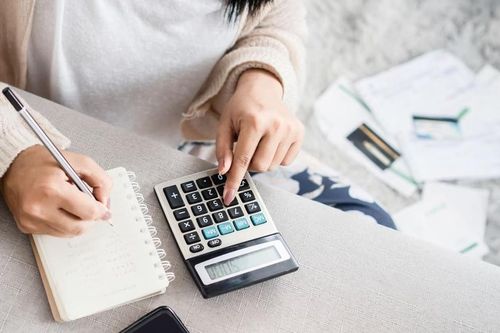 Gia đình trẻ Hà Nội thu nhập 50 triệu đồng/tháng vẫn 'cháy túi'