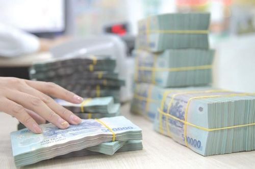 Chênh lệch lãi suất huy động trực tuyến và tại quầy lên tới 3,1 điểm phần trăm