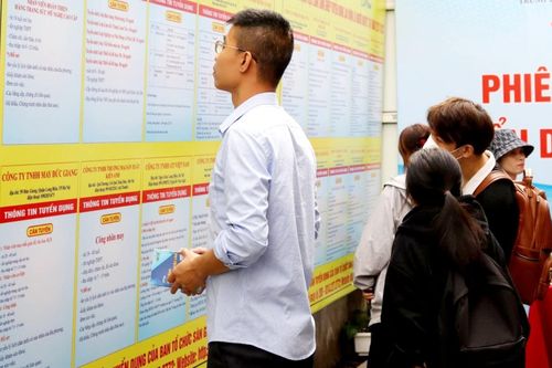 Người thất nghiệp được học nghề miễn phí, rút ngắn thời gian chờ hưởng trợ cấp