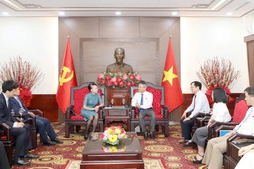 Đà Nẵng kêu gọi doanh nghiệp Trung Quốc đầu tư vào AI và chất bán dẫn