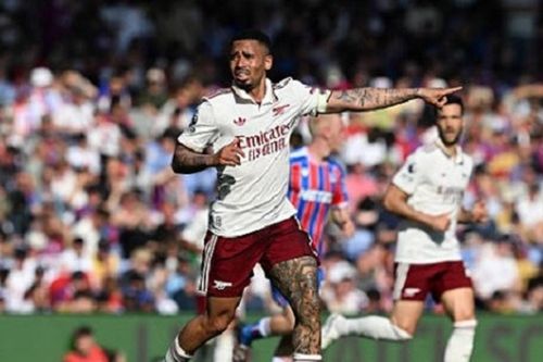 Arsenal và bài toán Gabriel Jesus: Khi nhà vô địch cần sự lạnh lùng trên thị trường