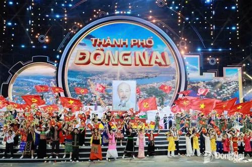 500 ngày đêm đoàn kết, bứt phá