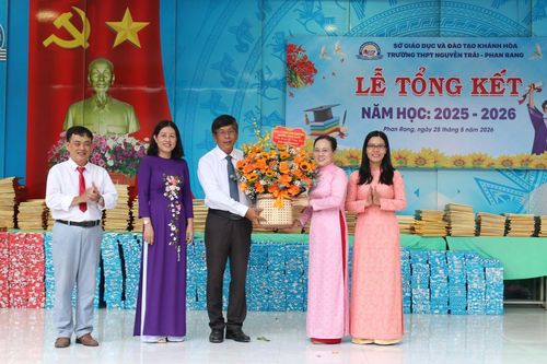 Trường THPT Nguyễn Trãi - Phan Rang tổng kết năm học 2025 - 2026