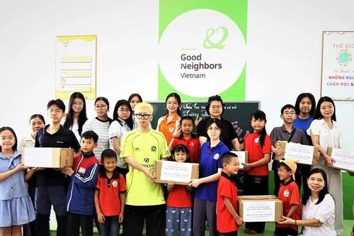Chung tay gây dựng tủ sách, lan tỏa văn hóa đọc đến xã vùng cao Vân Sơn