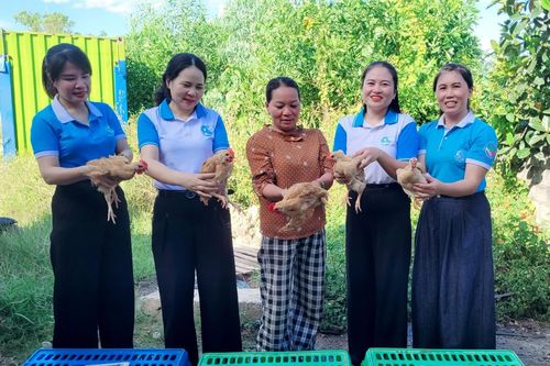 'Cần câu sinh kế' giúp phụ nữ