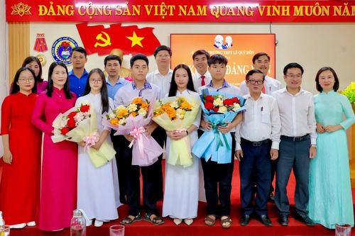 Tuổi trẻ vững niềm tin theo Đảng