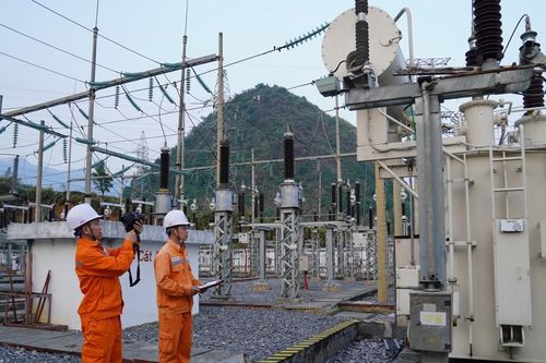 Công ty Điện lực Lai Châu đẩy mạnh ứng dụng khoa học kỹ thuật, nâng cao hiệu quả sản xuất kinh doanh