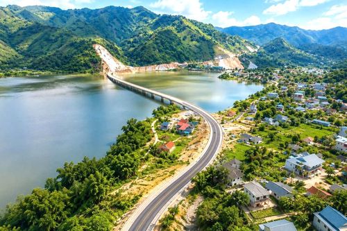 Toàn cảnh tuyến đường gần 1.300 tỷ đồng ở Lào Cai trước ngày về đích