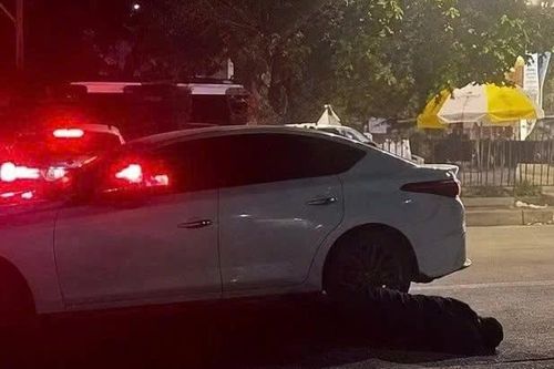 Công an xác minh vụ ô tô lao vào đám đông gây thương tích