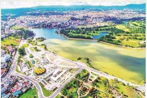 Trung tâm tài chính quốc tế tại thành phố Đà Nẵng hỗ trợ Lâm Đồng kích hoạt dòng vốn xanh quốc tế