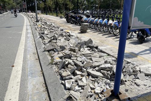 Phường Hai Bà Trưng lên tiếng việc đục phá vỉa hè lát đá 'bền trăm năm'
