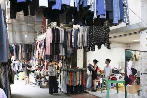 Xã Sóc Sơn hoàn thành cưỡng chế, đưa việc kinh doanh tại chợ Phủ Lỗ vào nền nếp