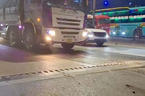 Hà Nội: Tạm dừng lưu thông một đoạn Vành đai 3 trên cao để sửa chữa khe co giãn khẩn cấp