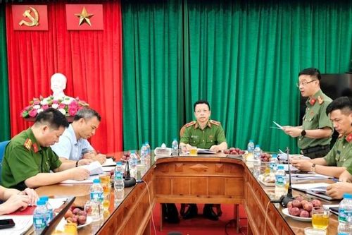 Phát triển bền vững địa phương với mục tiêu cao nhất 'Vì nhân dân phục vụ'