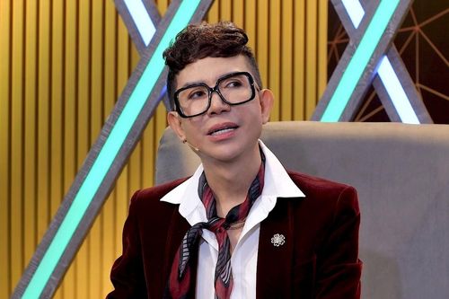 Cú sốc từ bình luận 'không bông tuyết nào trong sạch' ở showbiz Việt