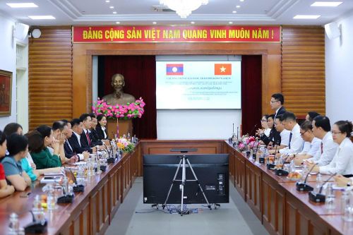 Tọa đàm trao đổi kinh nghiệm về công tác văn phòng giữa Văn phòng Bộ VHTTDL Việt Nam và Văn phòng Bộ Văn hóa và Du lịch Lào