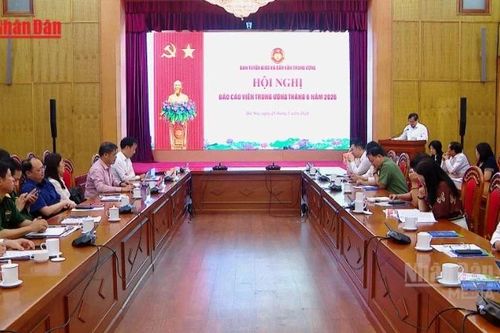[Video] Hội nghị báo cáo viên Trung ương tháng 6