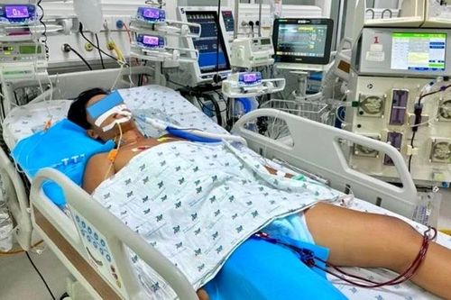 Cảnh báo sốc nhiệt ở trẻ em trong mùa nắng nóng
