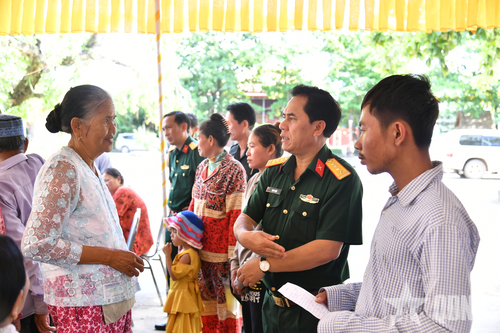 An Giang: Khám bệnh, cấp thuốc miễn phí giúp hơn 400 người dân Campuchia