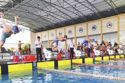 Hơn 500 VĐV tranh tài bơi - lặn ở cuộc thi cấp quốc gia