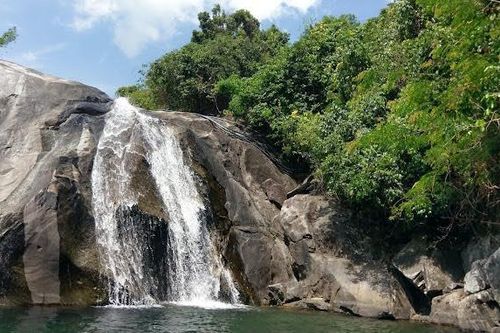 Học sinh gặp nạn tại hố Giang Thơm