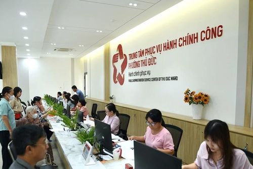 [VIDEO] Bộ Nội vụ đề xuất phụ cấp gấp ba lần lương cho người tài khu vực công