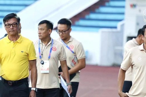 V-League lập kỷ lục thay huấn luyện viên: Hệ lụy của tư duy ngắn hạn