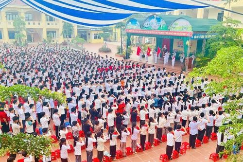 Từ gian khó đến những mùa quả ngọt tại Trường PTDTBT TH Trần Văn Thọ