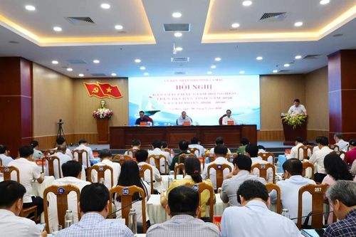 Cà Mau bàn giải pháp giảm hộ nghèo, cận nghèo