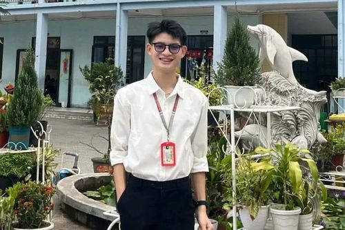 Chàng trai miền núi Nghệ An học giỏi, độc lập tài chính ở tuổi 20