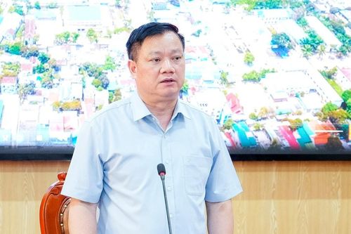 Bí thư Tỉnh ủy Nguyễn Khắc Thận làm việc với lãnh đạo các xã vùng Quỳ Hợp